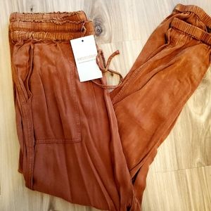 Boutique capri pants. Medium. Burnt orange.